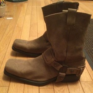 BRAND NEW ALDO LEATHER BOOTS (Suede)